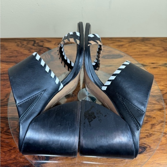 VINCE CAMUTO Kafinny Whipstitch Slide Sandal - Picture 15 of 16